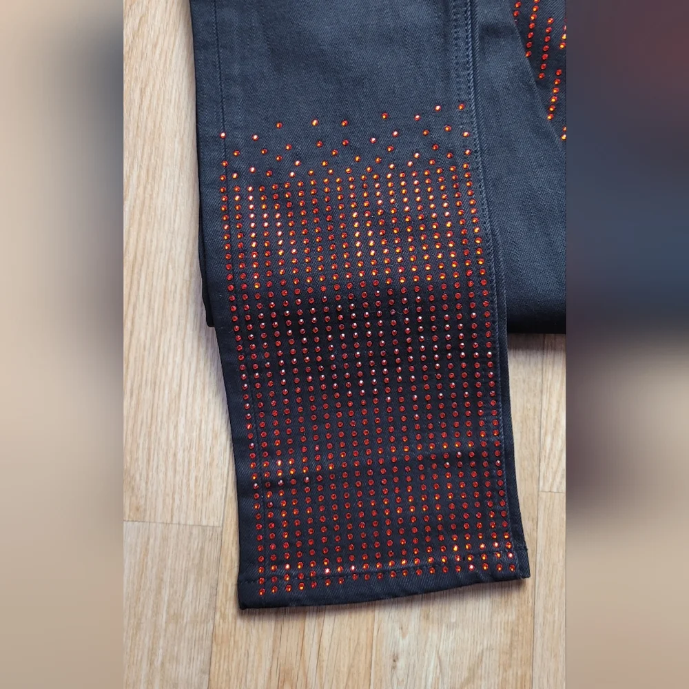 DNA Premium Wear Black Distressed/Destroyed Rhinestones Denim Jeans..Size:32